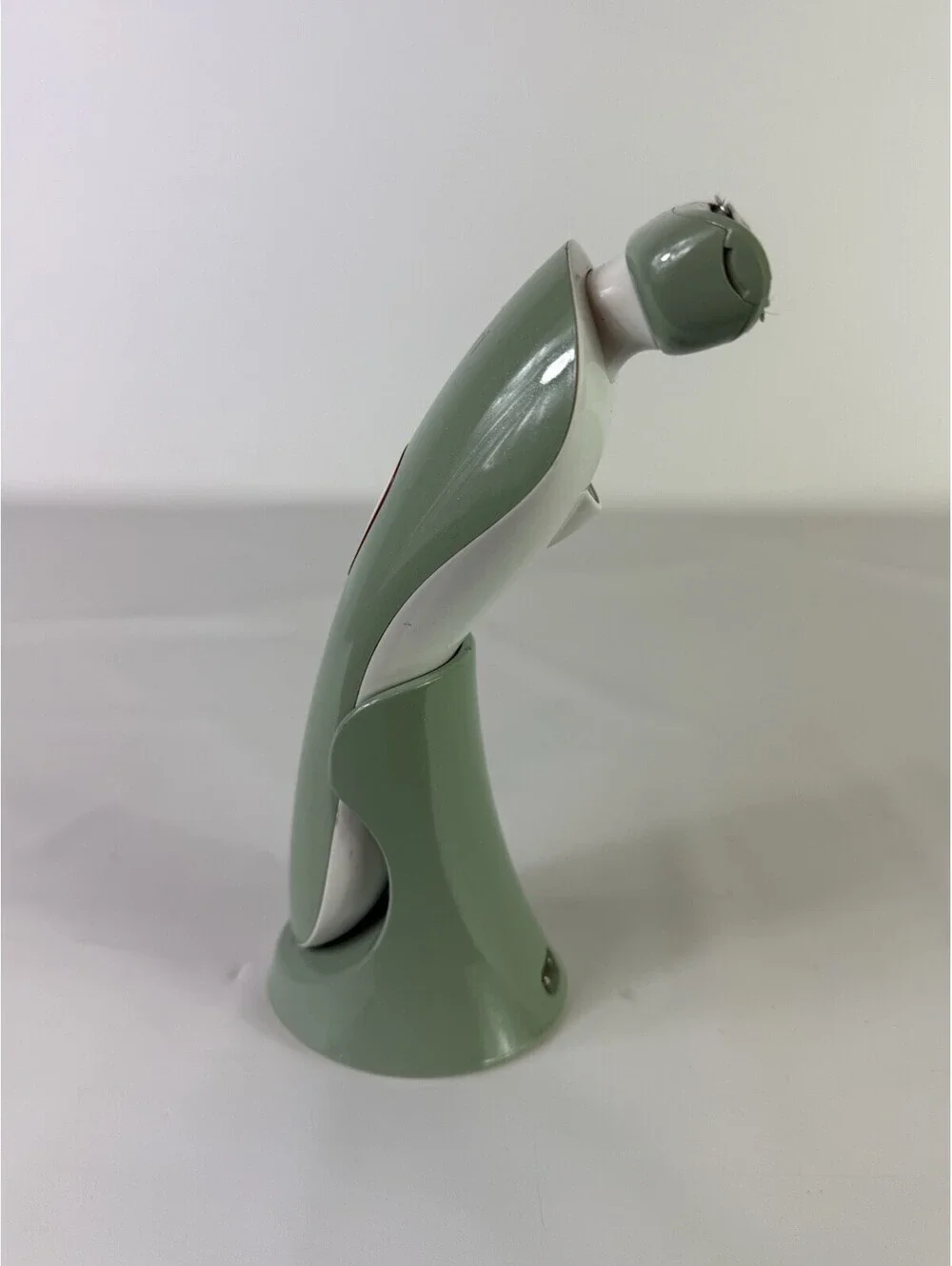 BRORI PRO ~ BR-N970 ~ RAZOR ~ CLOSE & SMOOTH SHAVER FOR WOMEN ~ GREEN
